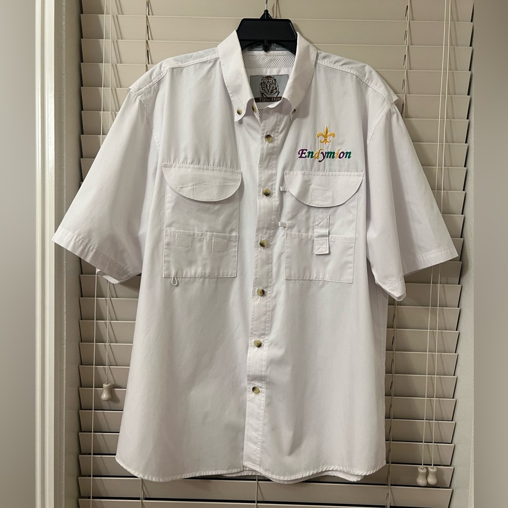Endymion Mardi Gras Tiger Hill White Embroidered Fishing Shirt Mens Large,Stains